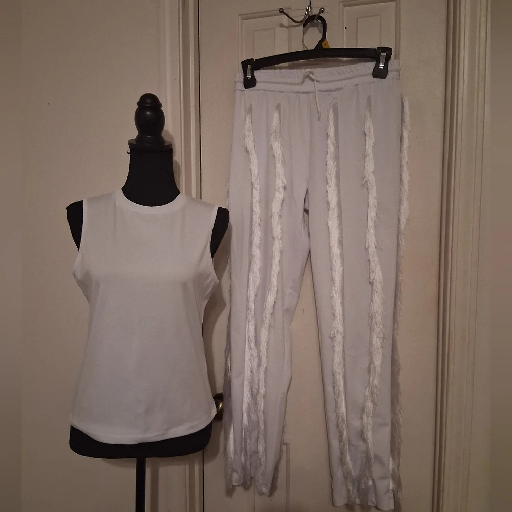Elegant White Women's Fringe Pants & Top Set - Picture 6 of 6